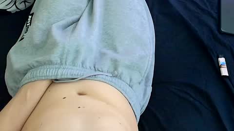 Snapshot of breezydicks chatting on January 12, 2026, 10:04 pm breezydicks online show from January 12, 2026, 10:04 pm