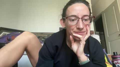 MYA Pleasure online show from October 3, 2025, 4:37 pm