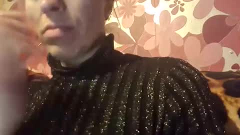 Snapshot of brenda75555 chatting on January 1, 2025, 1:37 pm brenda75555 online show from January 1, 2025, 1:37 pm
