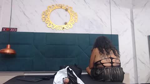 BRENDA VELASQUEZ online show from December 4, 2025, 8:28 pm