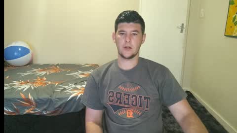 ask me lol online show from January 27, 2025, 3:47 am