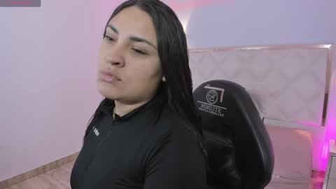 BRENDDA  online show from April 5, 2026, 3:15 am