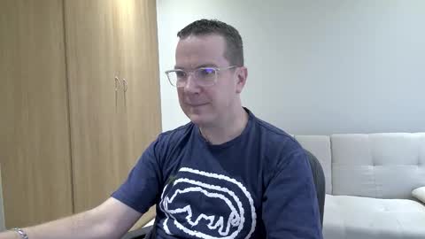 Brett online show from November 18, 2025, 2:43 pm