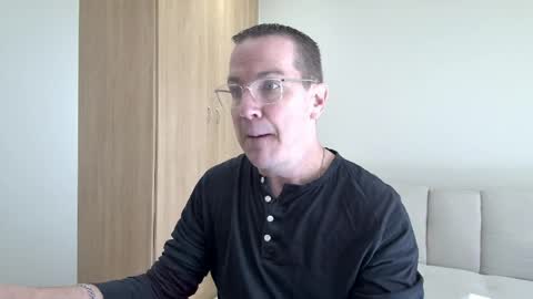 Snapshot of brettdj chatting on June 6, 2026, 9:47 am Brett online show from June 6, 2026, 9:47 am