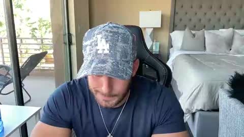 Snapshot of brettmycles chatting on October 29, 2025, 10:22 pm Brett Mycles online show from October 29, 2025, 10:22 pm