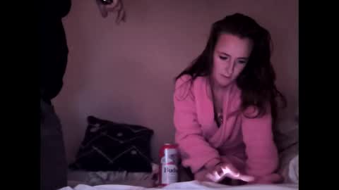 bri_and_ant online show from December 3, 2025, 2:41 am