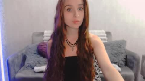 bri_fox online show from December 21, 2025, 1:40 pm