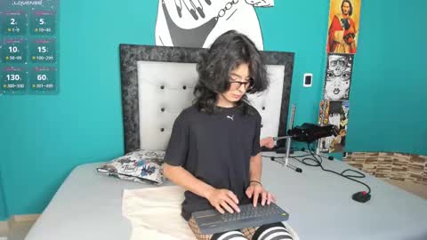 Snapshot of bri_lopez chatting on December 12, 2024, 2:15 am bri_lopez online show from December 12, 2024, 2:15 am