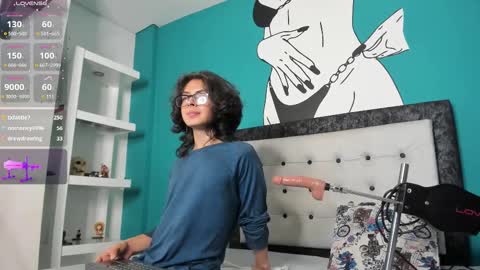 Snapshot of bri_lopez chatting on December 17, 2024, 8:23 am bri_lopez online show from December 17, 2024, 8:23 am