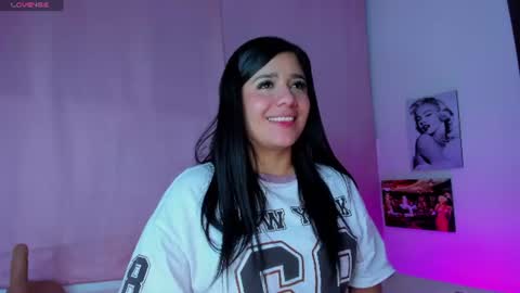 briana11_ online show from June 26, 2026, 9:46 am