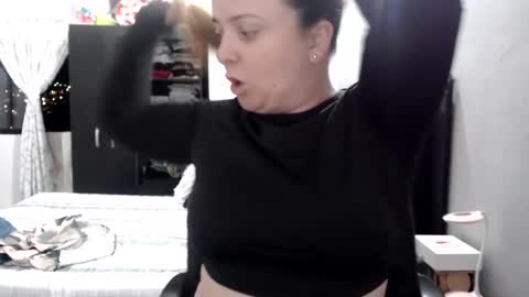 Snapshot of brianabarnes chatting on January 18, 2025, 11:55 pm brianabarnes online show from January 18, 2025, 11:55 pm