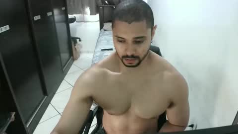 Snapshot of brianaries chatting on December 15, 2025, 2:54 pm brianaries online show from December 15, 2025, 2:54 pm