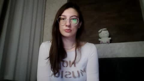 Snapshot of briannamellers chatting on April 25, 2026, 7:33 pm Brianka Mon Tues Weds Sat Sun - 400 pm GMT0300 Thurs Fri - DAY OFF online show from April 25, 2026, 7:33 pm