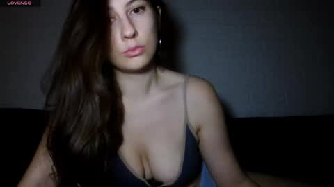 Snapshot of briannamellers chatting on June 8, 2026, 5:35 pm Brianka Mon Tues Weds Sat Sun - 400 pm GMT0300 Thurs Fri - DAY OFF online show from June 8, 2026, 5:35 pm
