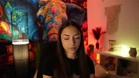 Briar Rose online show from January 23, 2025, 2:28 pm