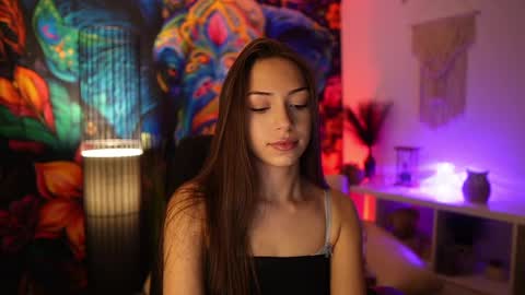 Briar Rose online show from February 17, 2025, 4:26 pm