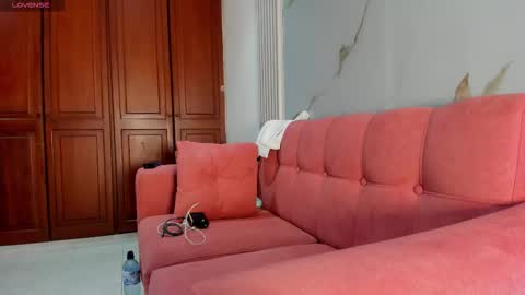    online show from September 24, 2025, 11:24 am