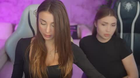 Snapshot of bright_diamonds_054 chatting on October 29, 2025, 8:38 am Diamonds Girls online show from October 29, 2025, 8:38 am