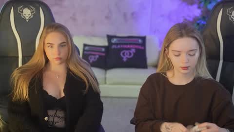 Snapshot of bright_diamonds_054 chatting on November 11, 2025, 8:36 am Diamonds Girls online show from November 11, 2025, 8:36 am