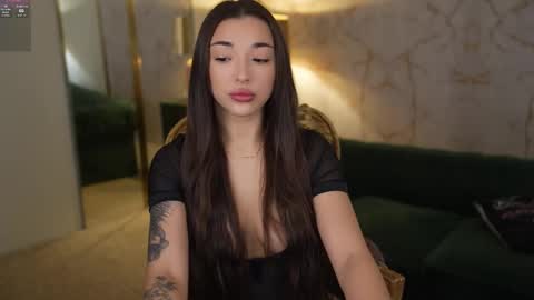 Snapshot of bright_diamonds_054 chatting on November 12, 2025, 8:48 am Diamonds Girls online show from November 12, 2025, 8:48 am