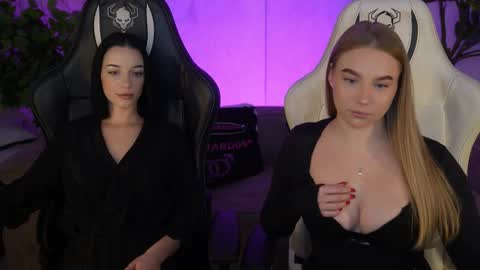 Snapshot of bright_diamonds_054 chatting on November 27, 2025, 9:44 am Diamonds Girls online show from November 27, 2025, 9:44 am