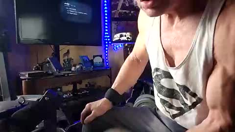 brigstuf20 online show from April 11, 2026, 10:47 pm