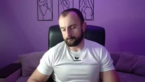 Snapshot of brindlefly69 chatting on November 10, 2025, 11:31 am brindlefly69 online show from November 10, 2025, 11:31 am