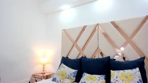 Snapshot of britannythomsom chatting on November 7, 2025, 5:46 pm Britanny online show from November 7, 2025, 5:46 pm