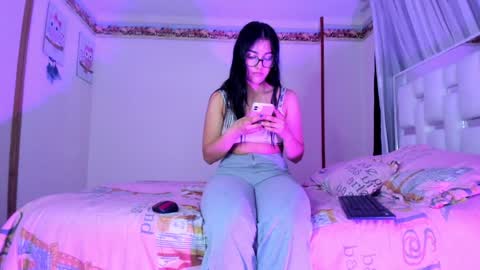 Snapshot of britanyrousee chatting on February 8, 2025, 7:16 pm Emily online show from February 8, 2025, 7:16 pm