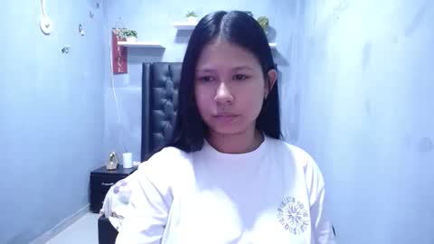 Snapshot of britanyx1 chatting on May 19, 2026, 2:01 pm britanyx1 online show from May 19, 2026, 2:01 pm