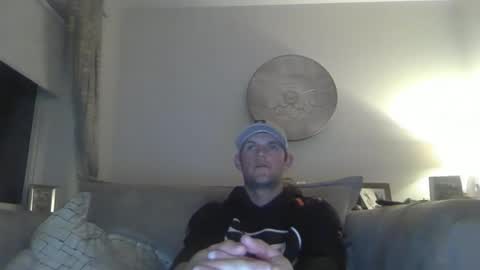 britbigdick1992 online show from April 25, 2026, 9:12 pm
