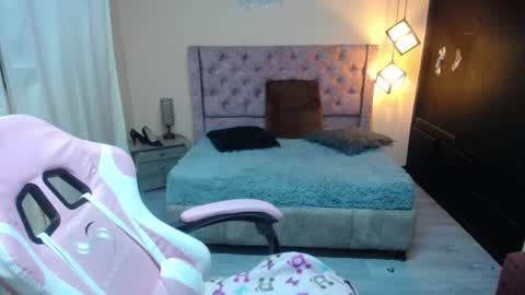 britany online show from February 12, 2025, 4:23 am