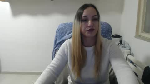 Snapshot of brithneyluw chatting on November 13, 2025, 9:25 pm Brithney online show from November 13, 2025, 9:25 pm