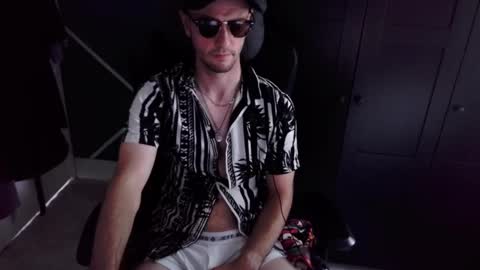 Snapshot of britishbigdick_ chatting on September 17, 2025, 2:30 pm britishbigdick_ online show from September 17, 2025, 2:30 pm