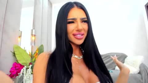 britney_charm online show from February 22, 2026, 7:51 am