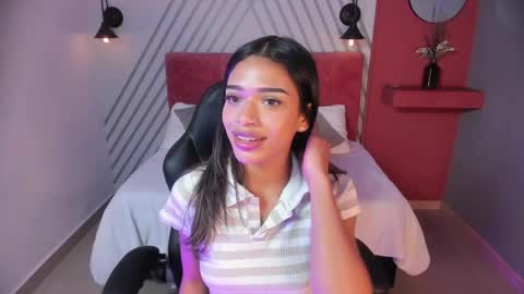 britney_collins_ online show from June 6, 2026, 1:27 pm