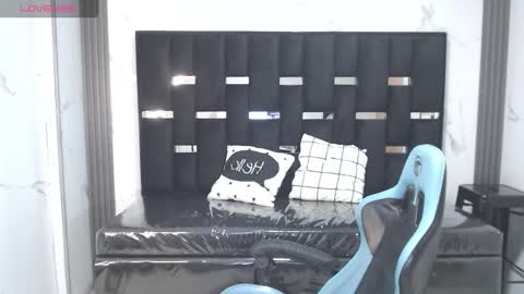 Britney  online show from February 6, 2026, 3:00 am