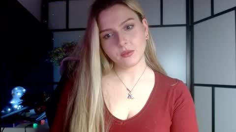 Snapshot of britneyglow chatting on December 24, 2024, 1:59 am BritneyGlow online show from December 24, 2024, 1:59 am