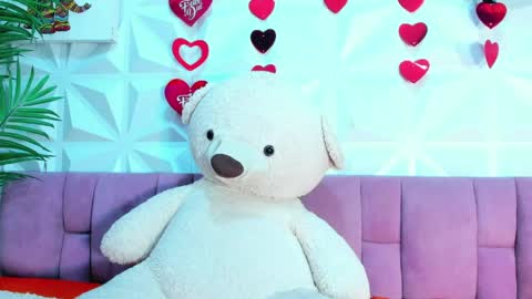 BRIYIT     online show from March 28, 2026, 3:28 am