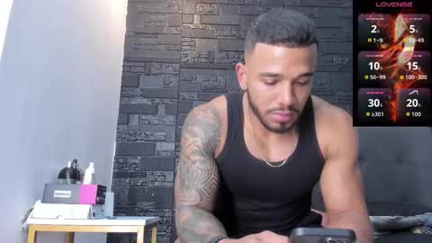 Snapshot of brock_hurn chatting on October 19, 2025, 8:42 pm brock_hurn online show from October 19, 2025, 8:42 pm