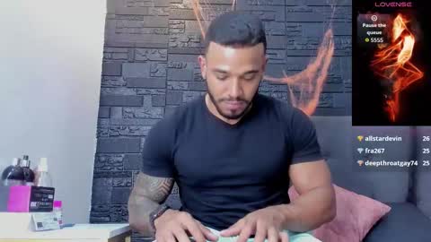 Snapshot of brock_hurn chatting on October 25, 2025, 9:53 pm brock_hurn online show from October 25, 2025, 9:53 pm