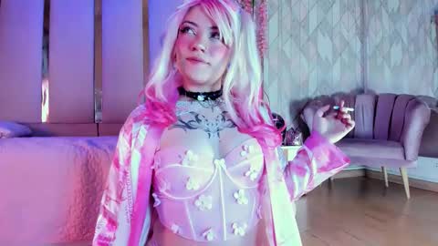 Snapshot of broklin_white23 chatting on December 5, 2025, 2:25 pm online show from December 5, 2025, 2:25 pm