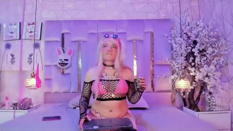     online show from February 17, 2026, 1:29 pm