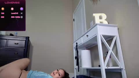 Snapshot of brookebee27 chatting on January 5, 2025, 3:55 pm brookebee online show from January 5, 2025, 3:55 pm