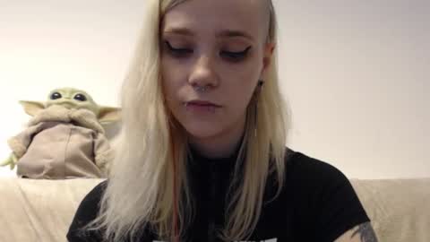brookewylde_20 online show from March 19, 2026, 4:11 pm
