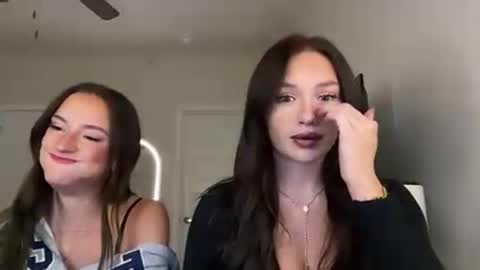 Snapshot of brookexmatthews chatting on August 4, 2026, 3:32 am brookexmatthews online show from August 4, 2026, 3:32 am