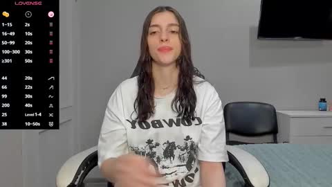 broosnica1 online show from November 25, 2025, 6:46 am