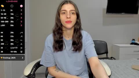 broosnica1 online show from December 1, 2025, 9:25 am