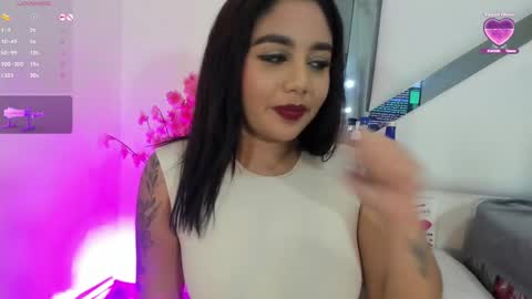 valentina online show from December 5, 2024, 8:00 am