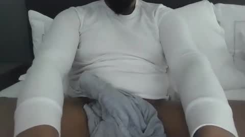 Snapshot of brownbd32 chatting on January 23, 2025, 9:18 pm brownbd32 online show from January 23, 2025, 9:18 pm